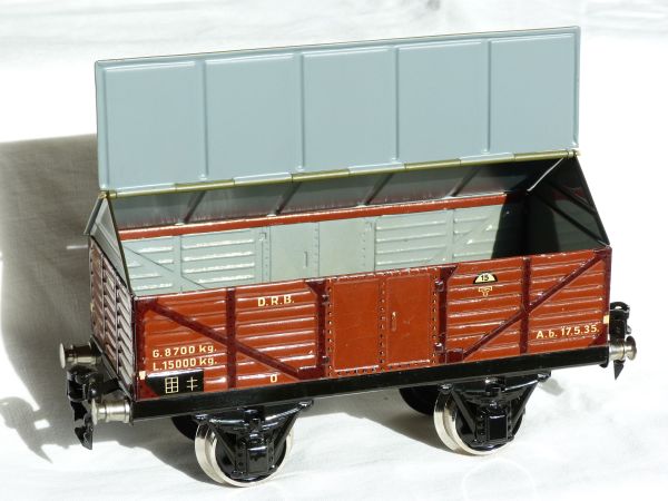 Die Innenansicht eines umgebauten Zementwagen 1664/1 Die Innenansicht eines umgebauten Zementwagen 1664/1